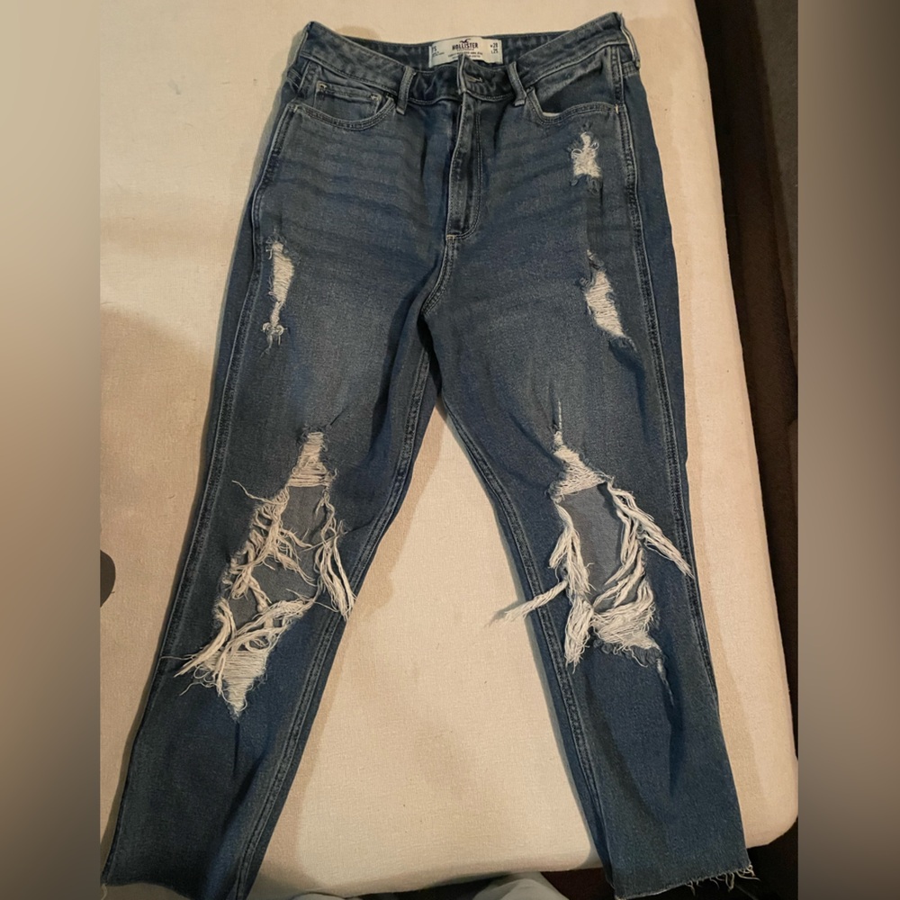 Hollister short ripped skinny jeans